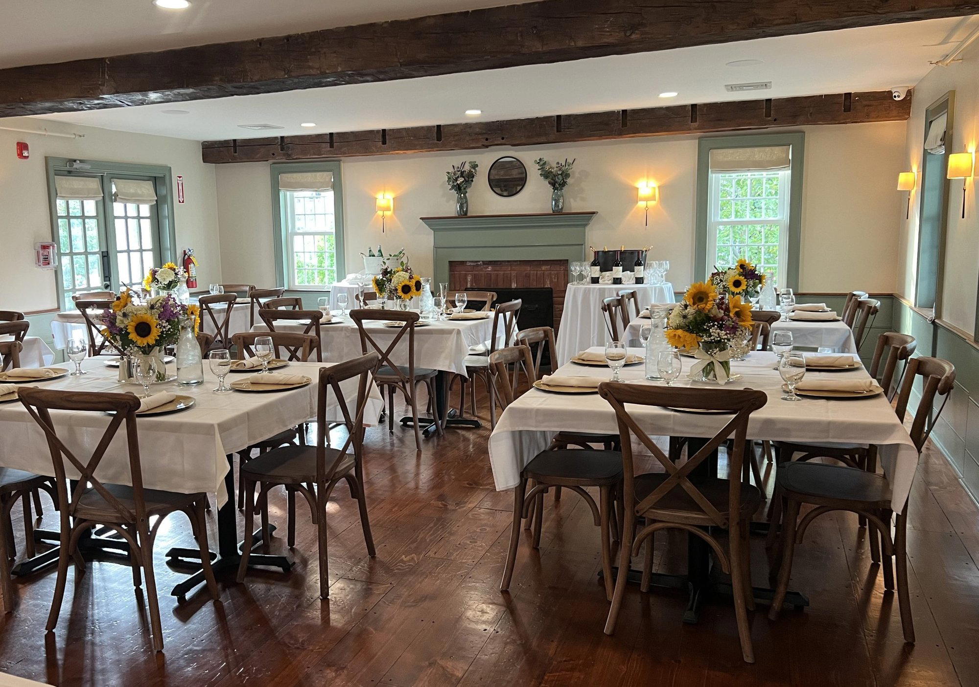 The Aviary Restaurant restaurant in Swansea, United States