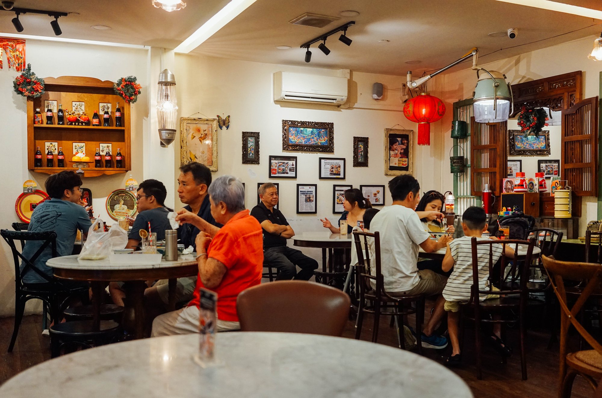 Laifaba Authentic Wood-Fired Roast & Noodles, Restaurant in Singapore