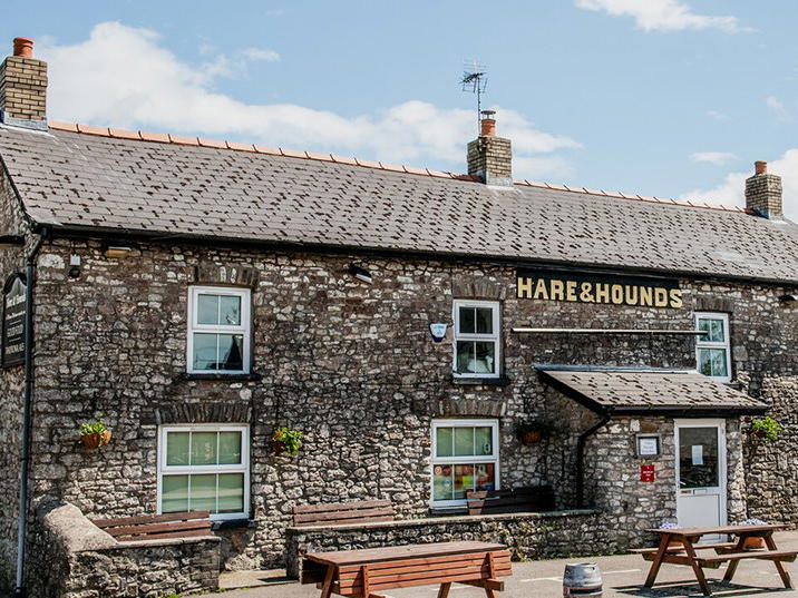 Hare & Hounds, Aberthin, United Kingdom