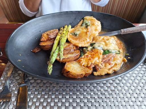 TUMI CEVICHE BAR & RISTORANTE, Barnstable, United States