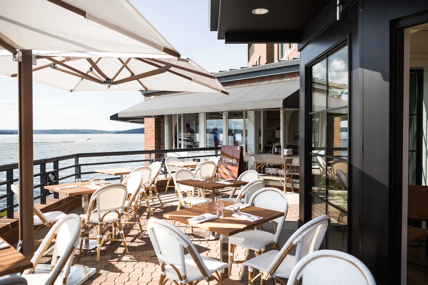 COMO restaurant in Kirkland, United States