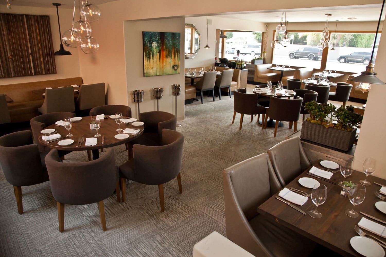 V's restaurant + bar, Restaurant in Malibu