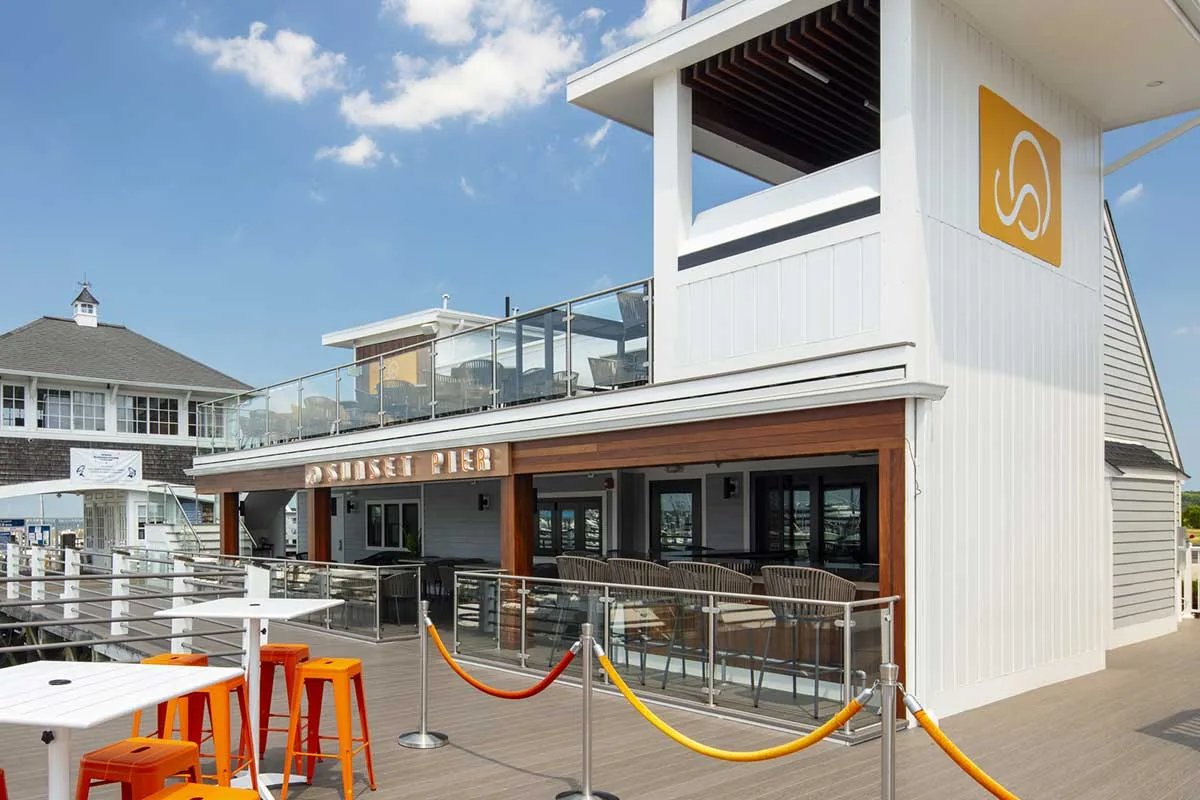 Sunset Pier, Restaurant in Quincy