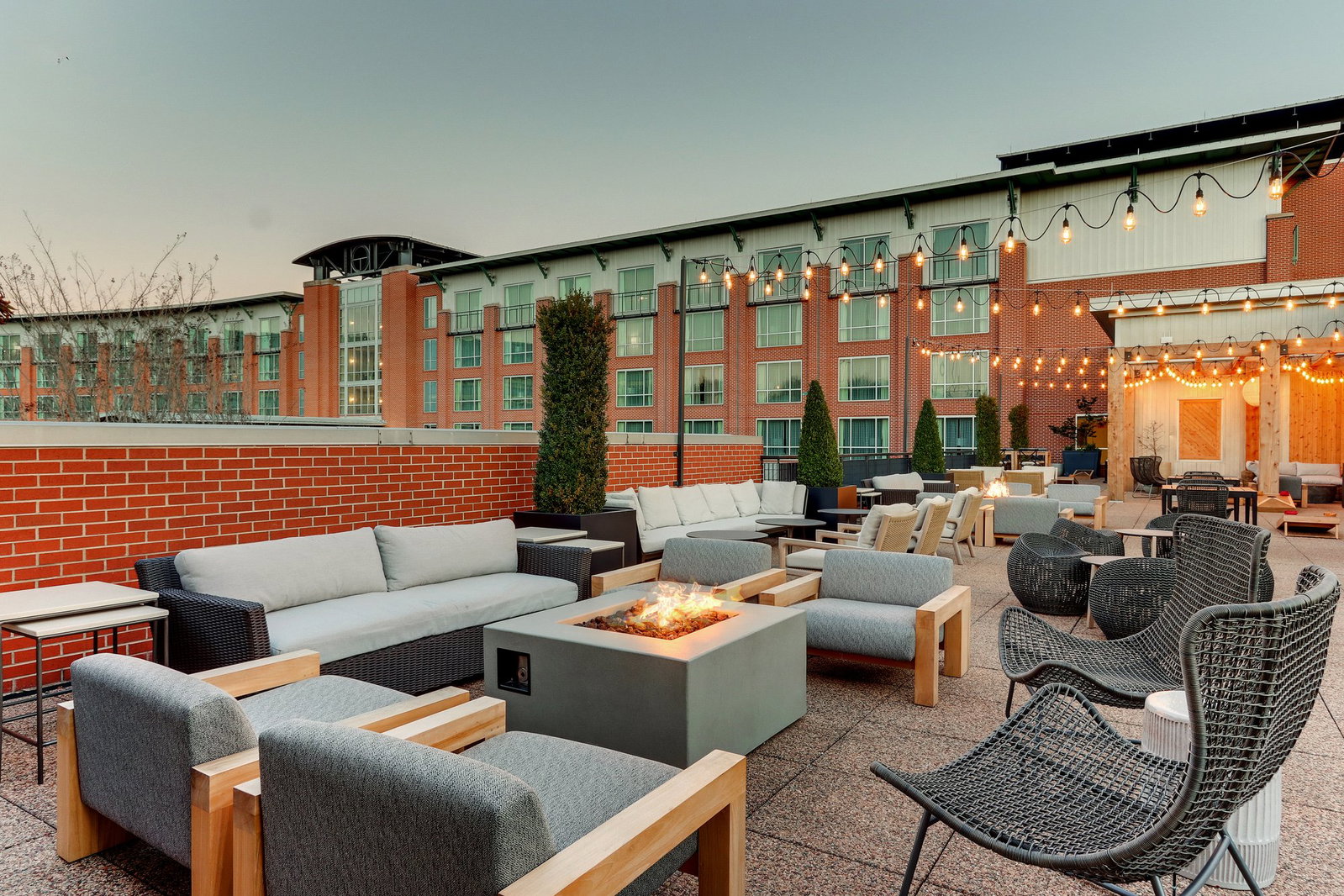 The Chattanoogan Hotel, Curio Collection by Hilton, Chattanooga, United States