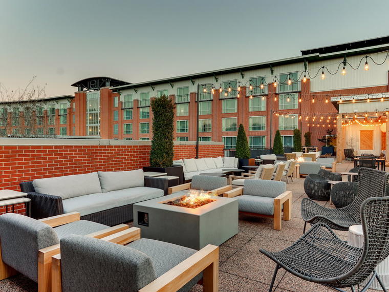 The Chattanoogan Hotel, Curio Collection by Hilton, Chattanooga, United States