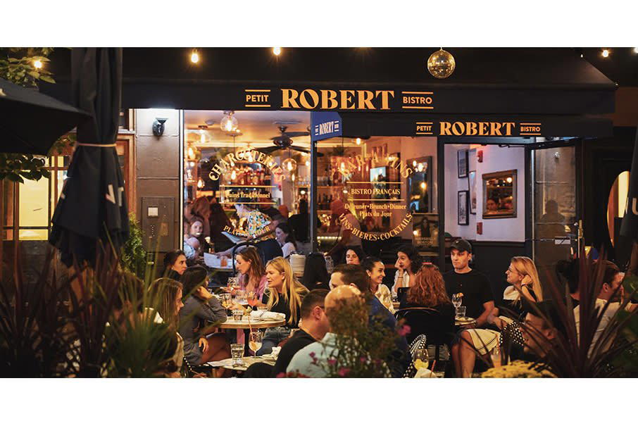 Petit Robert Bistro restaurant in Boston, United States