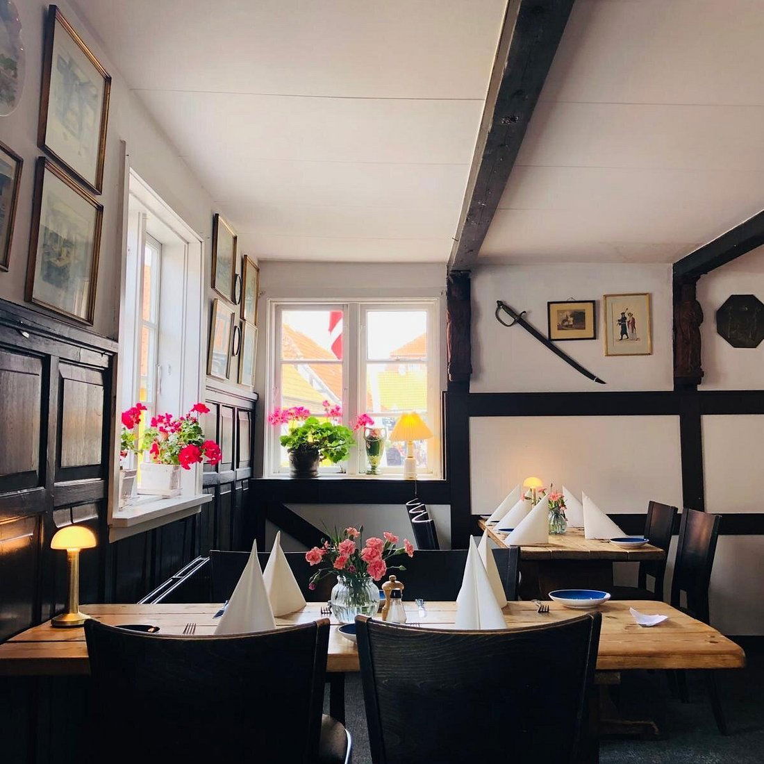 Mellem Jyder, Restaurant in Ebeltoft