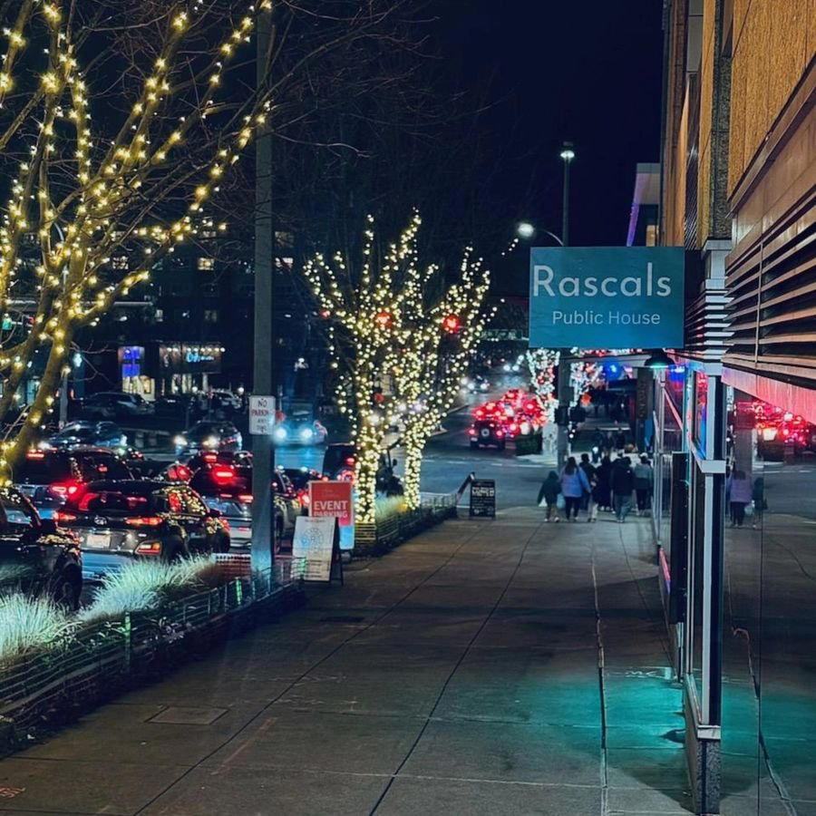 Rascals Public House restaurant in Bellevue, United States