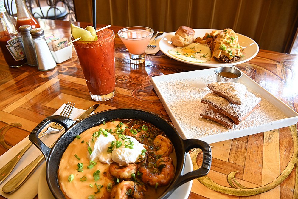 Toulouse Petit, Restaurant in Seattle