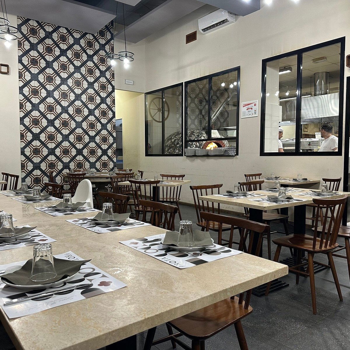 A Rota Pizzeria Romanesca, Restaurant in Rome