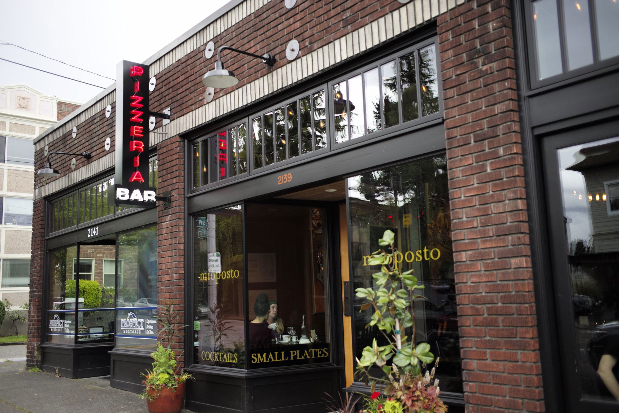 Mioposto Pizzeria, Restaurant in Seattle