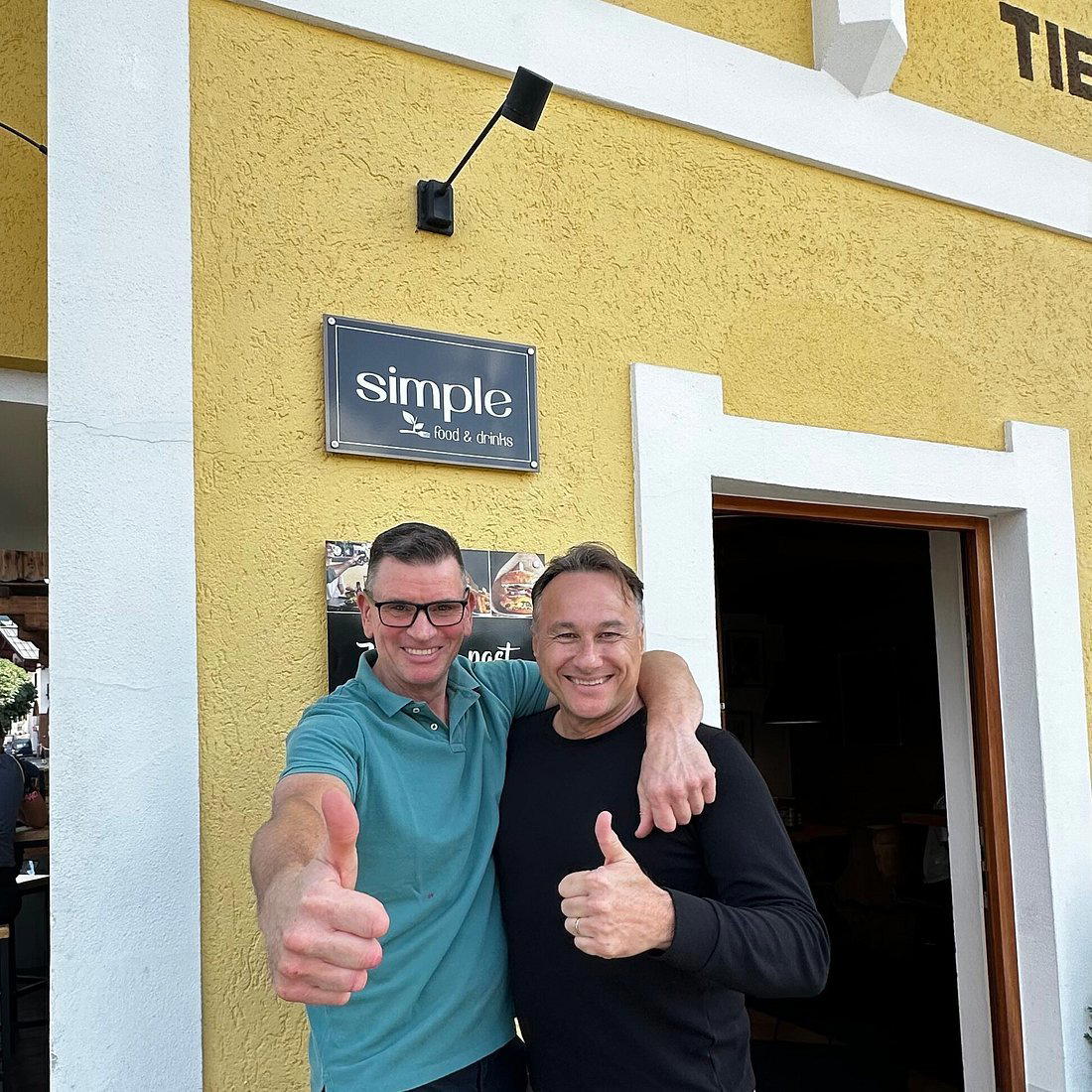 Simple food & drinks restaurant in Kitzbühel, Austria