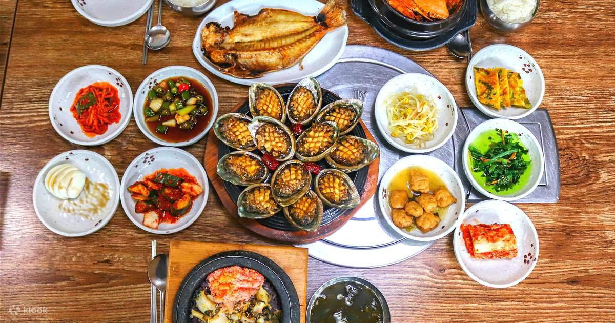 Cheon Jee (천지) restaurant in Jeju
