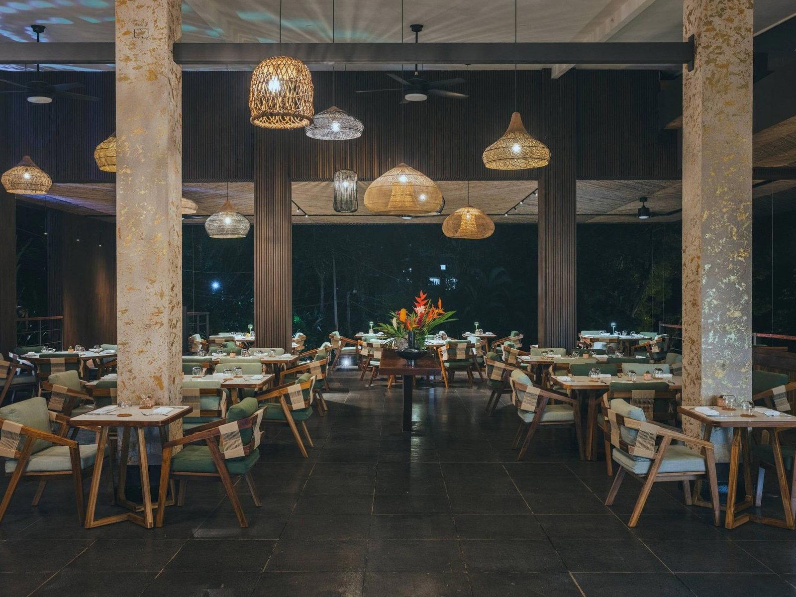 Karola's Restaurant & Bar restaurant in Manuel Antonio