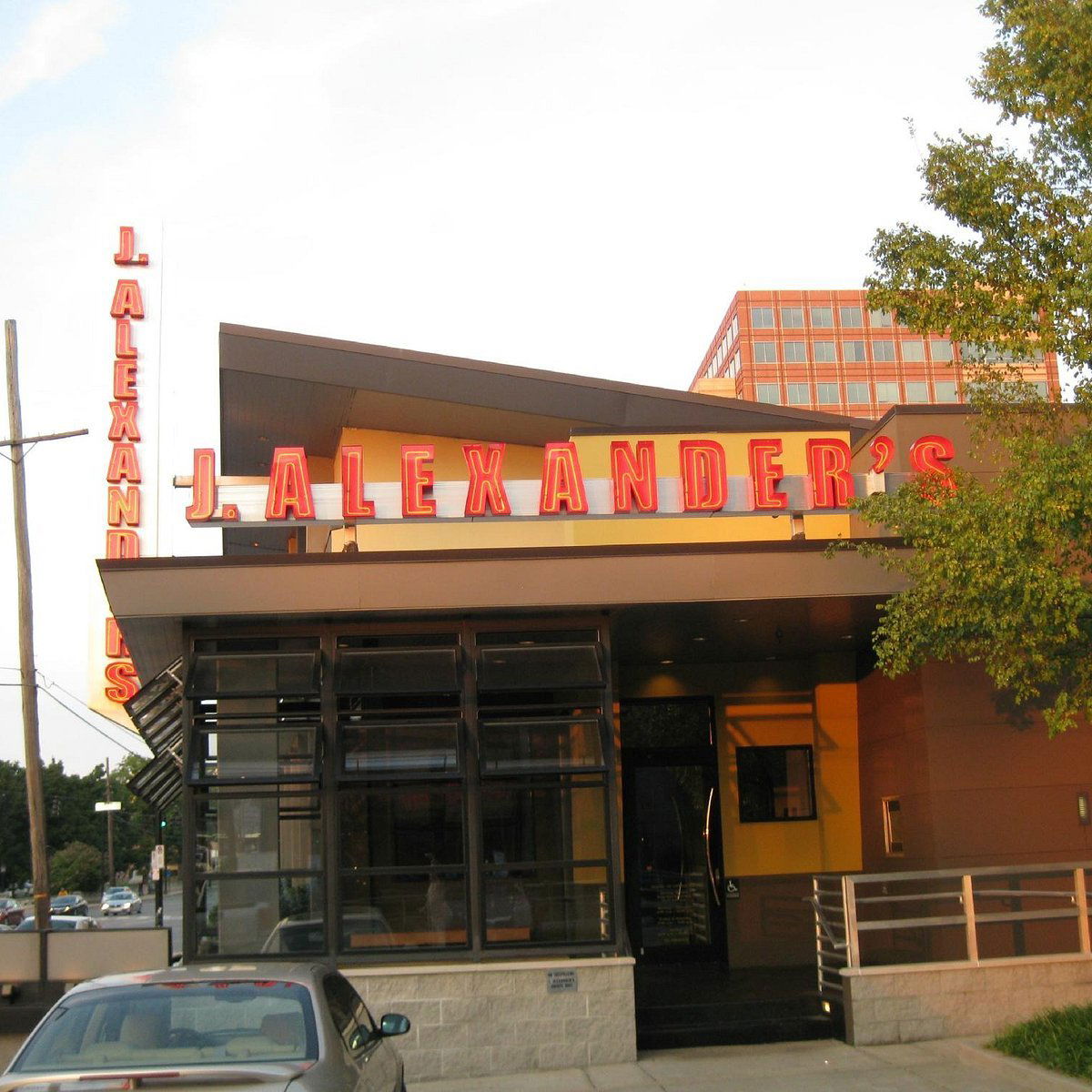 J. Alexander's Restaurant, Restaurant in Nashville