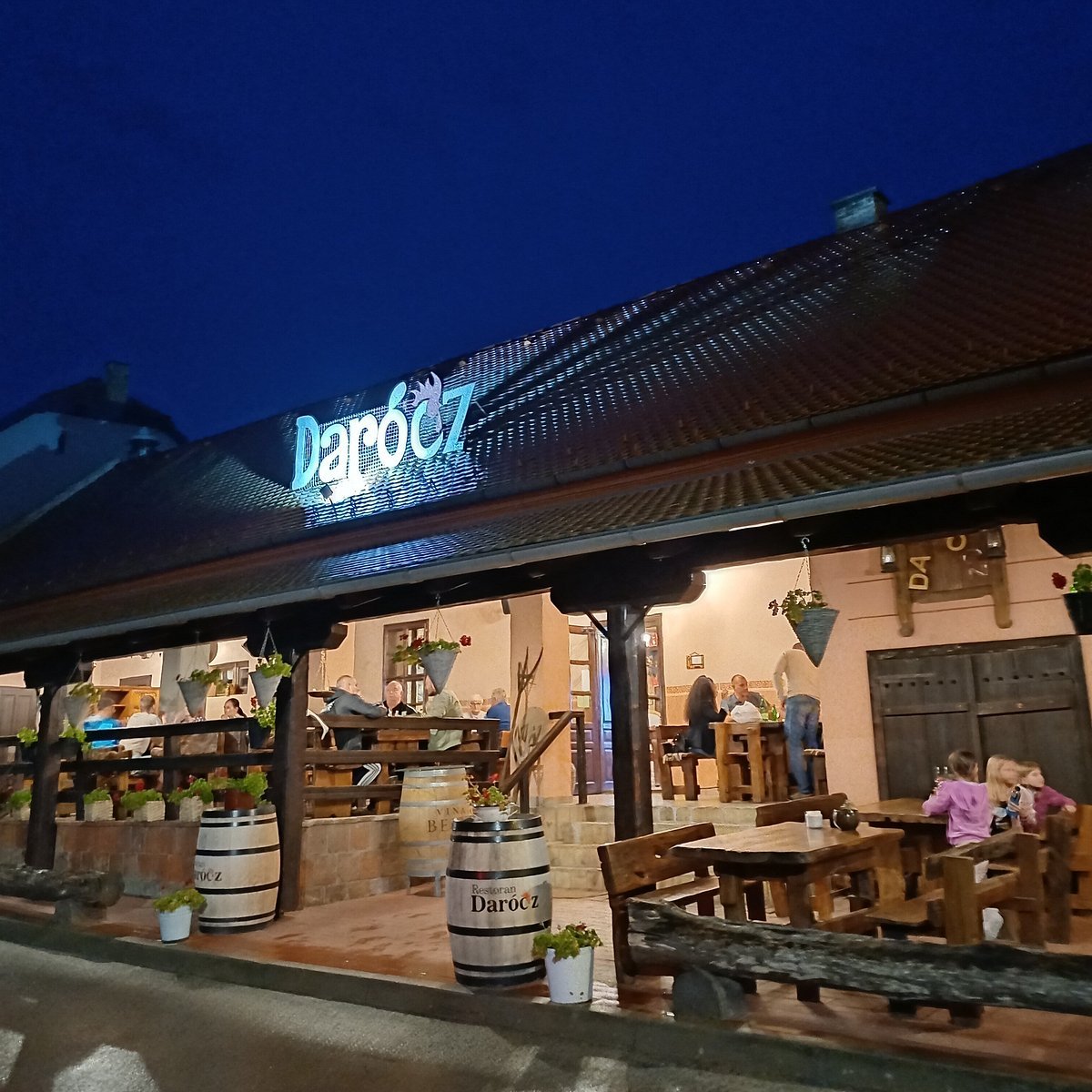 Darócz restaurant in Vardarac