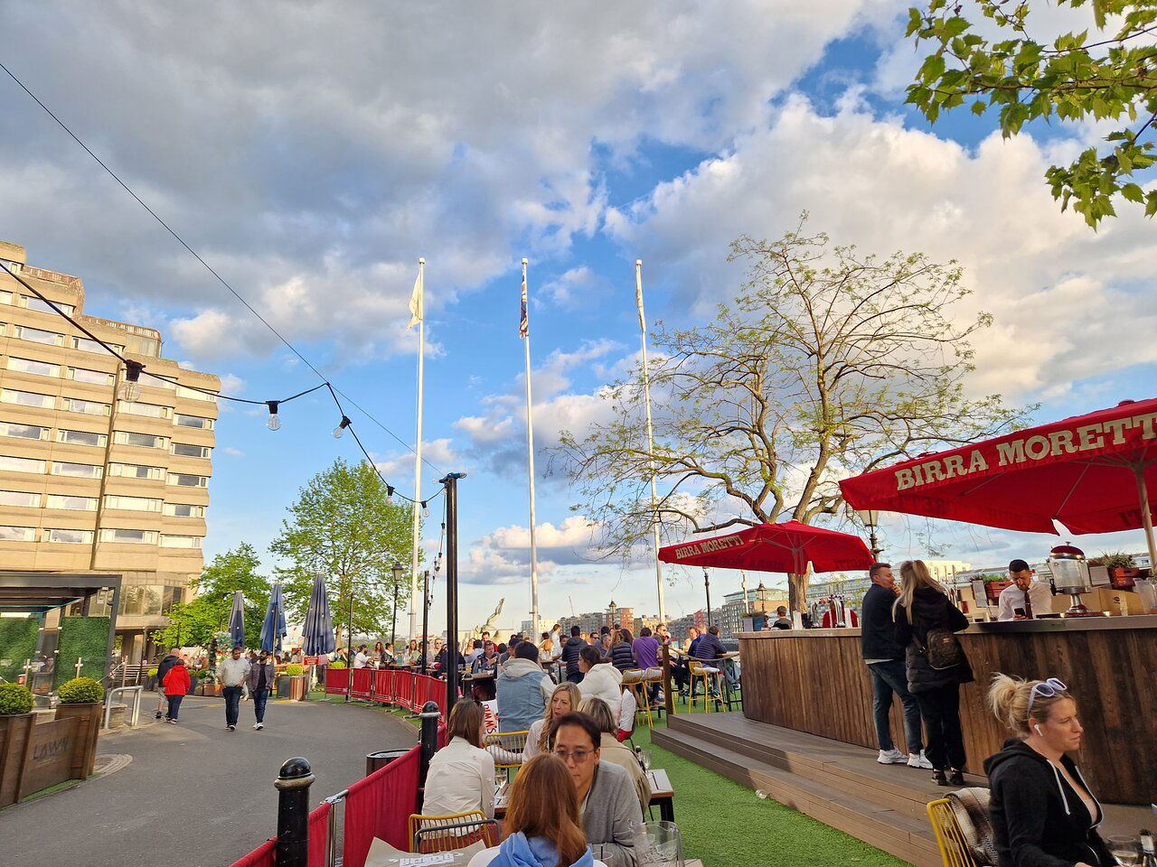 The Black Lamb, Restaurant in London