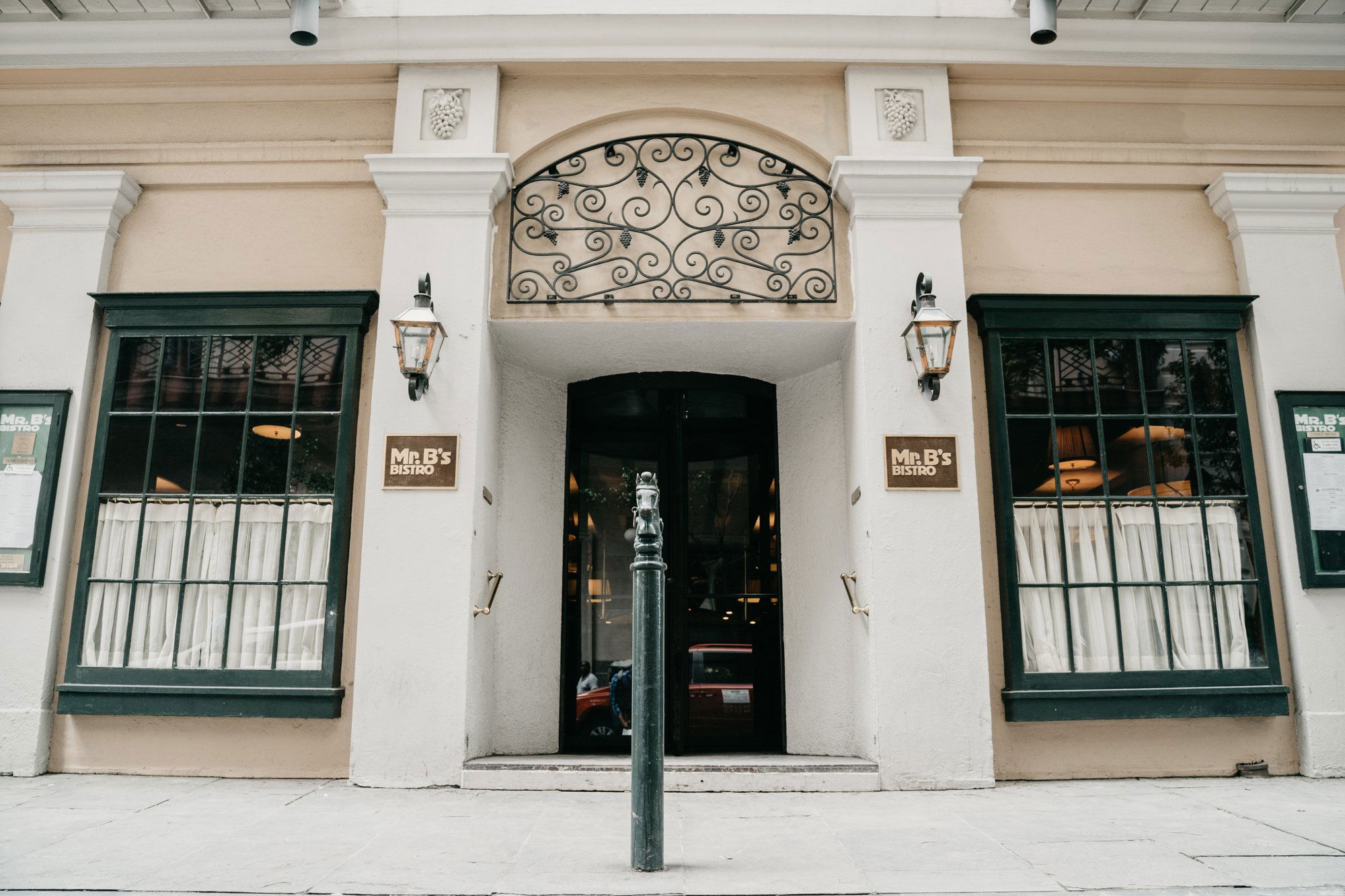 Mr. B's Bistro, Restaurant in New Orleans