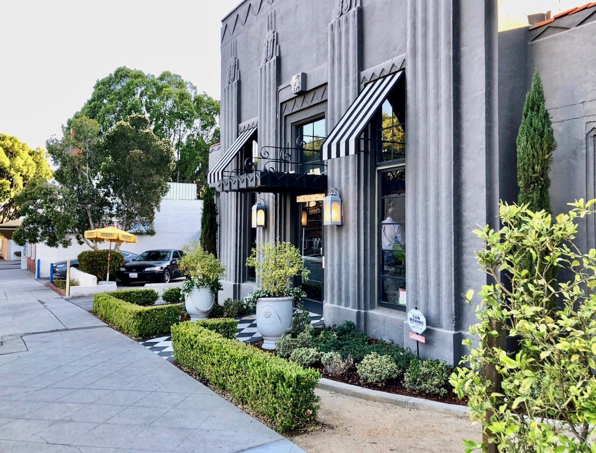 Bistro 45 restaurant in Pasadena, United States