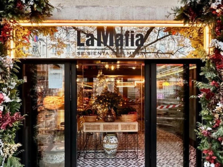 La Mafia se sienta a la mesa, Perpetuo Socorro, Spain