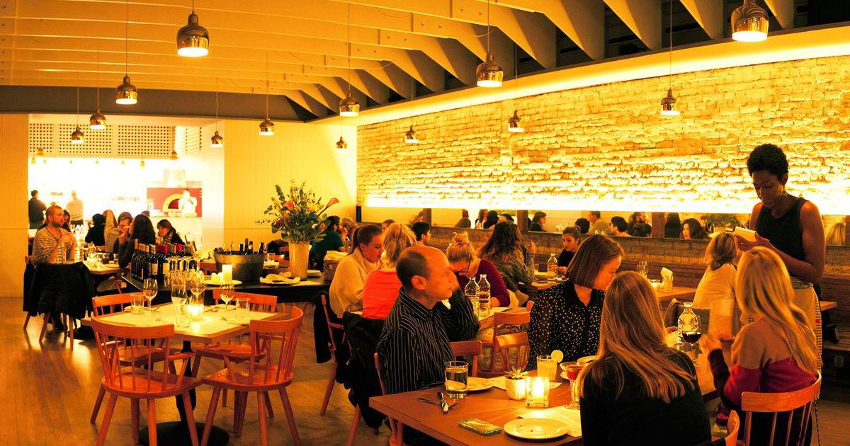 Vic's restaurant in New York City, United States