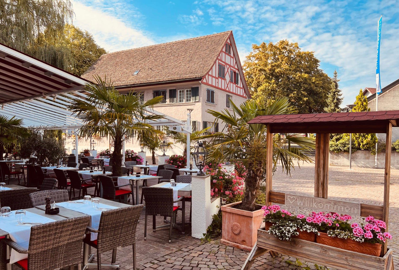 Castello – Ristorante & Pizzeria restaurant in Oberglatt, Switzerland