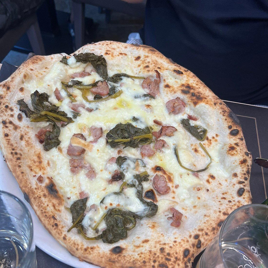 Pizzeria Triunfo 2.0 restaurant in Naples, Italy