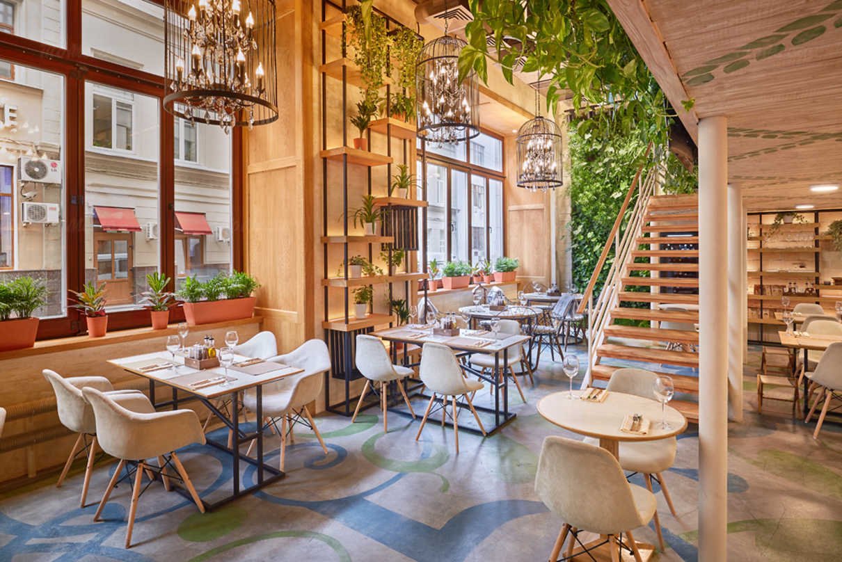 little garden restaurant