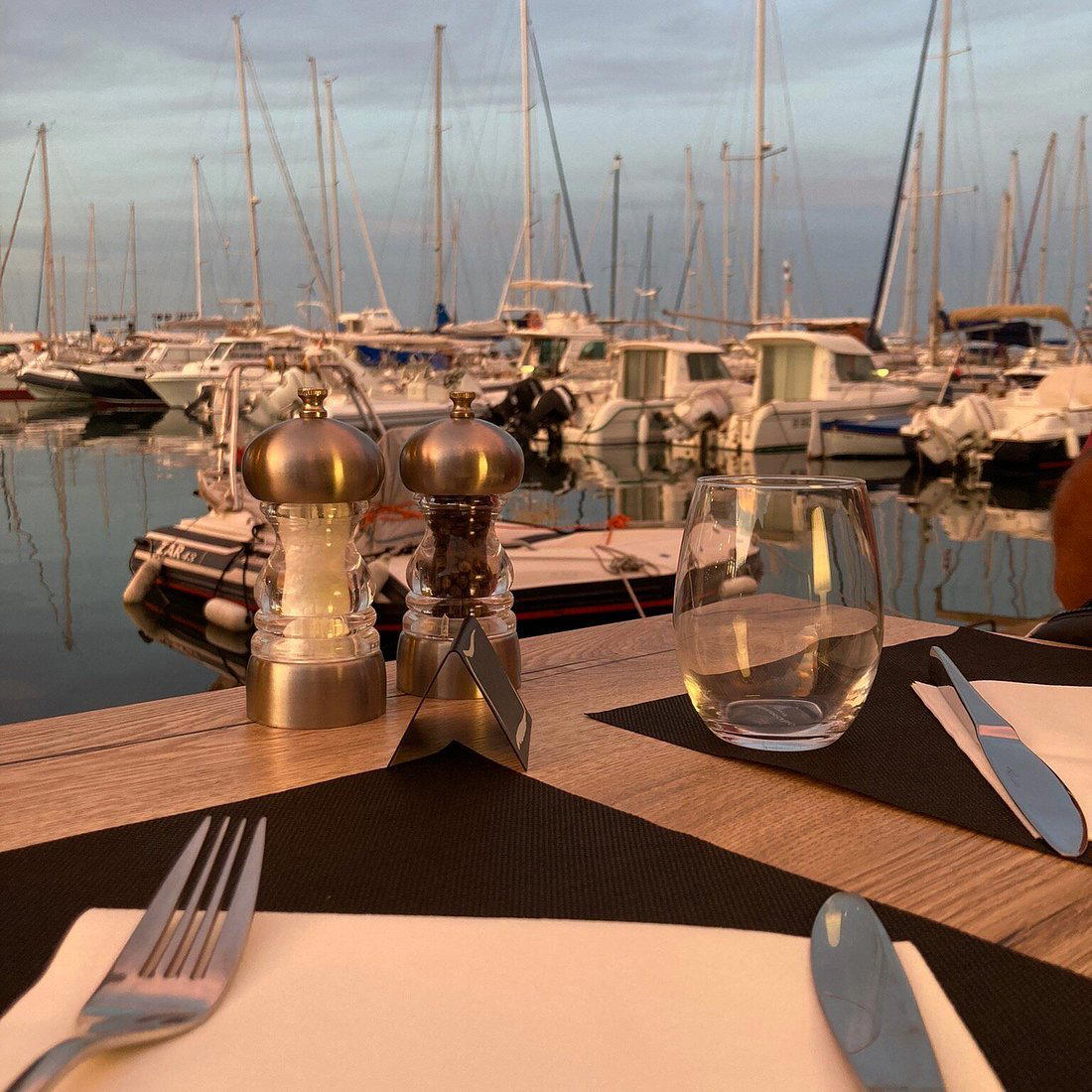 Osteria di U Portu restaurant in Rogliano, France