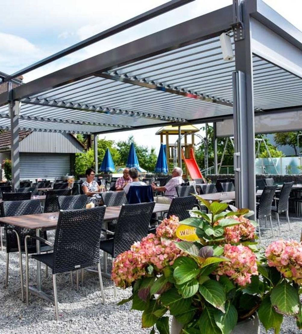 Gasthaus zum Weissen Kreuz restaurant in Abtwil, Switzerland