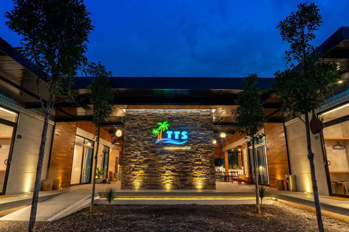 TTS, Restaurant in Phuket