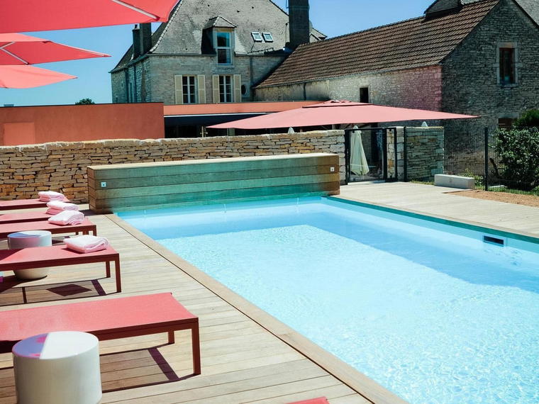 Castel de Très Girard, Morey-Saint-Denis, France