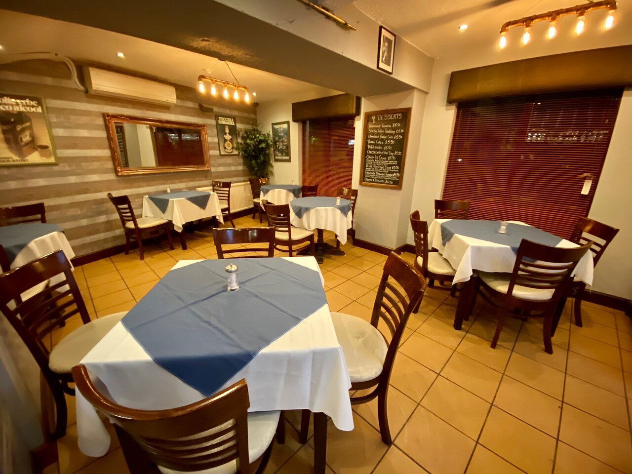 Casa Nostra, Restaurant in Bolton