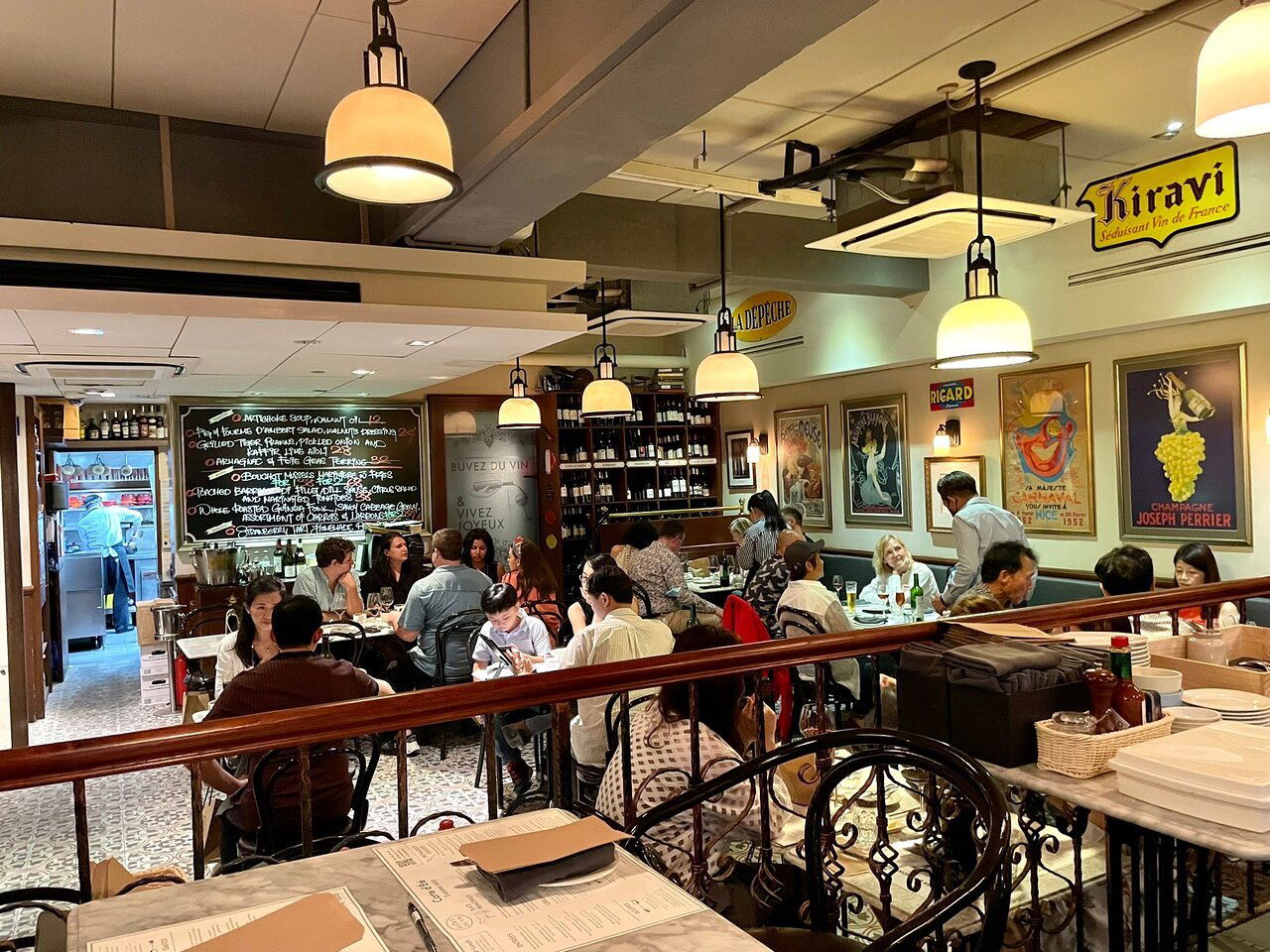 Bistro Du Vin, Restaurant in Singapore