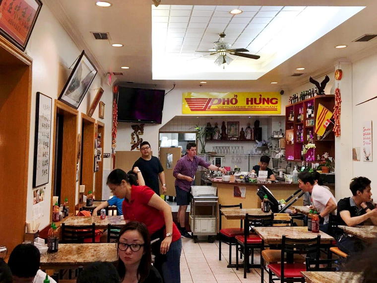 Phở Hưng Restaurant, Toronto, Canada