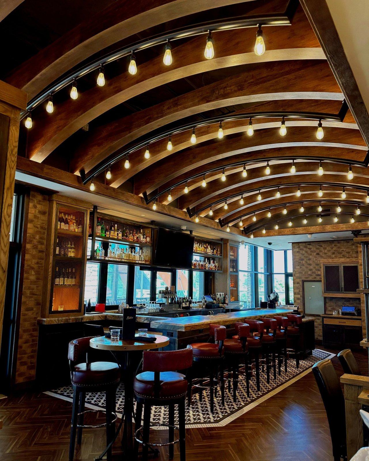 Babe's Smokehouse & Tavern