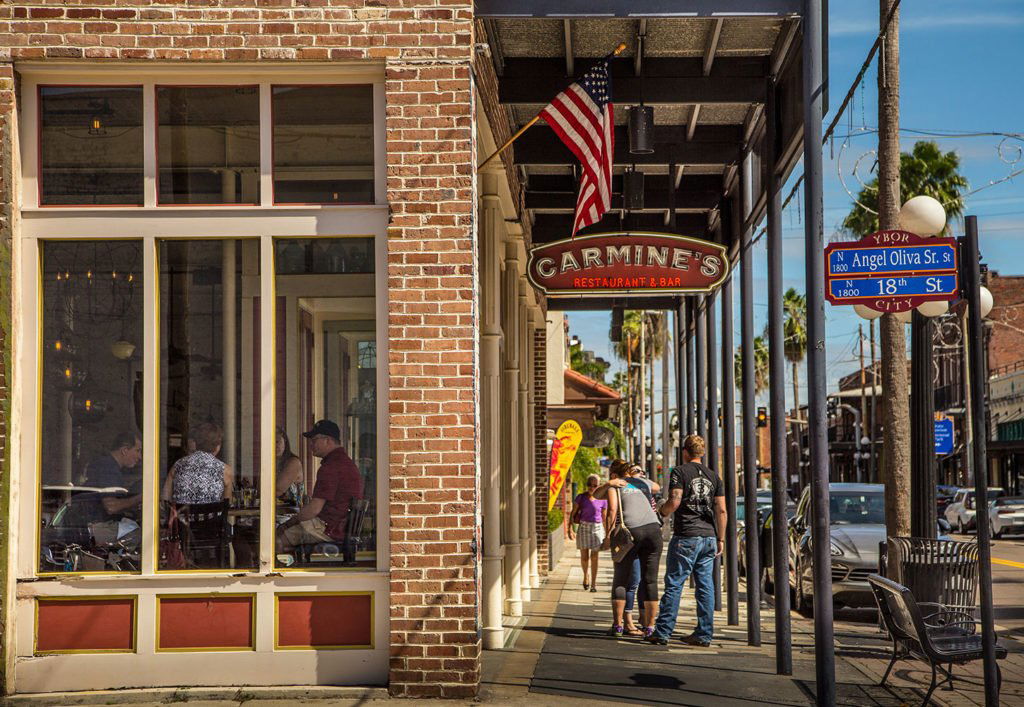 Carmine's Restaurant & Bar - Ybor, Restaurant in Tampa
