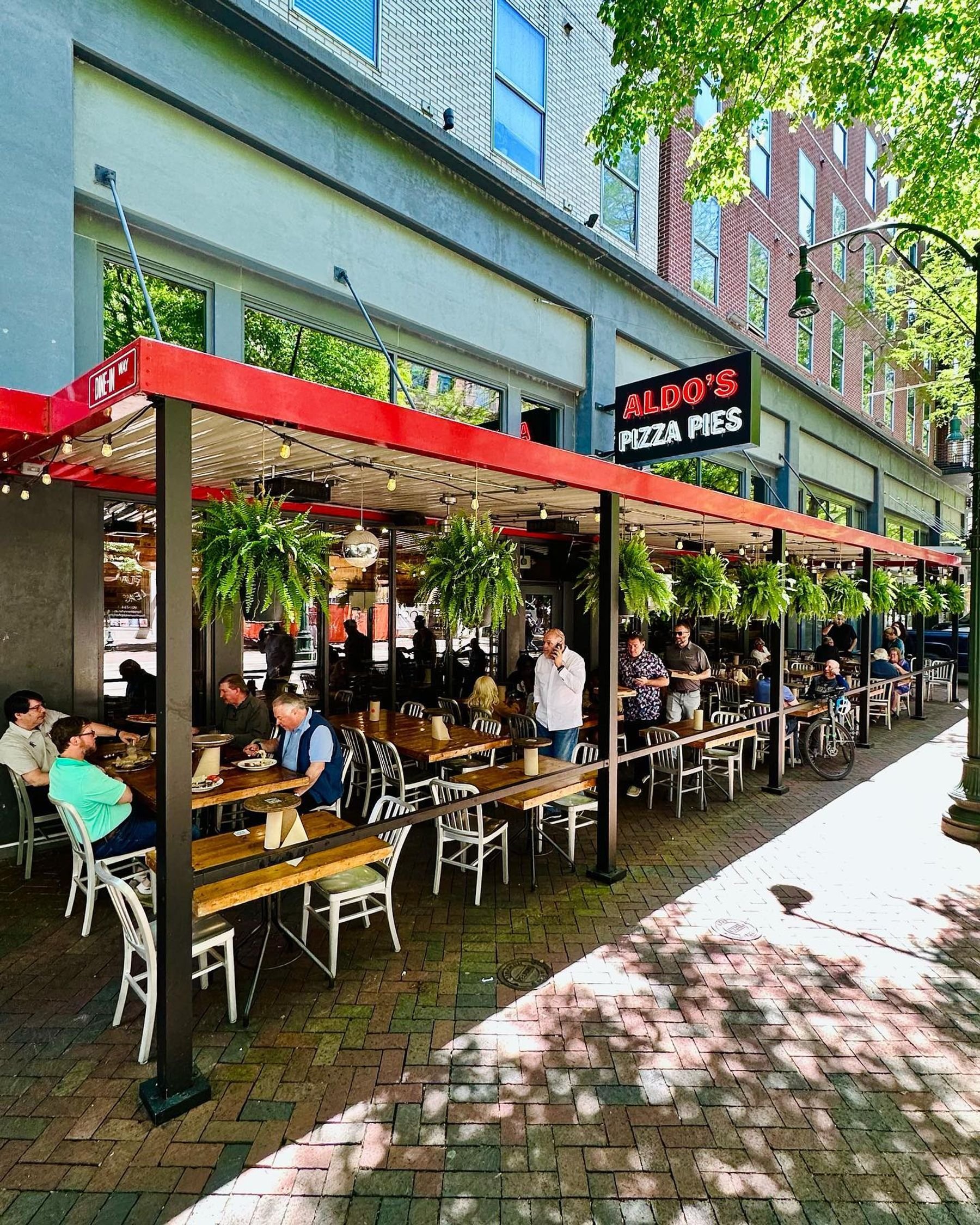 Aldo's Pizza Pies restaurant in Memphis, United States