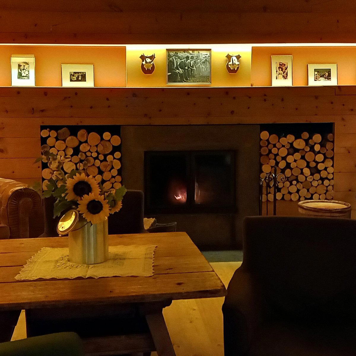 Kräuterrestaurant Arcana restaurant in Sand In Taufers, Italy