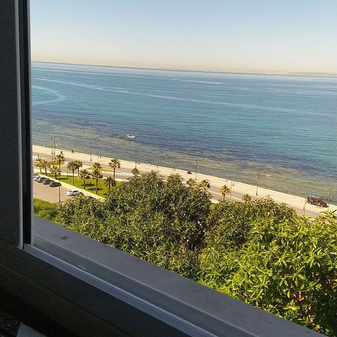 Azurita, Restaurant in Tangier