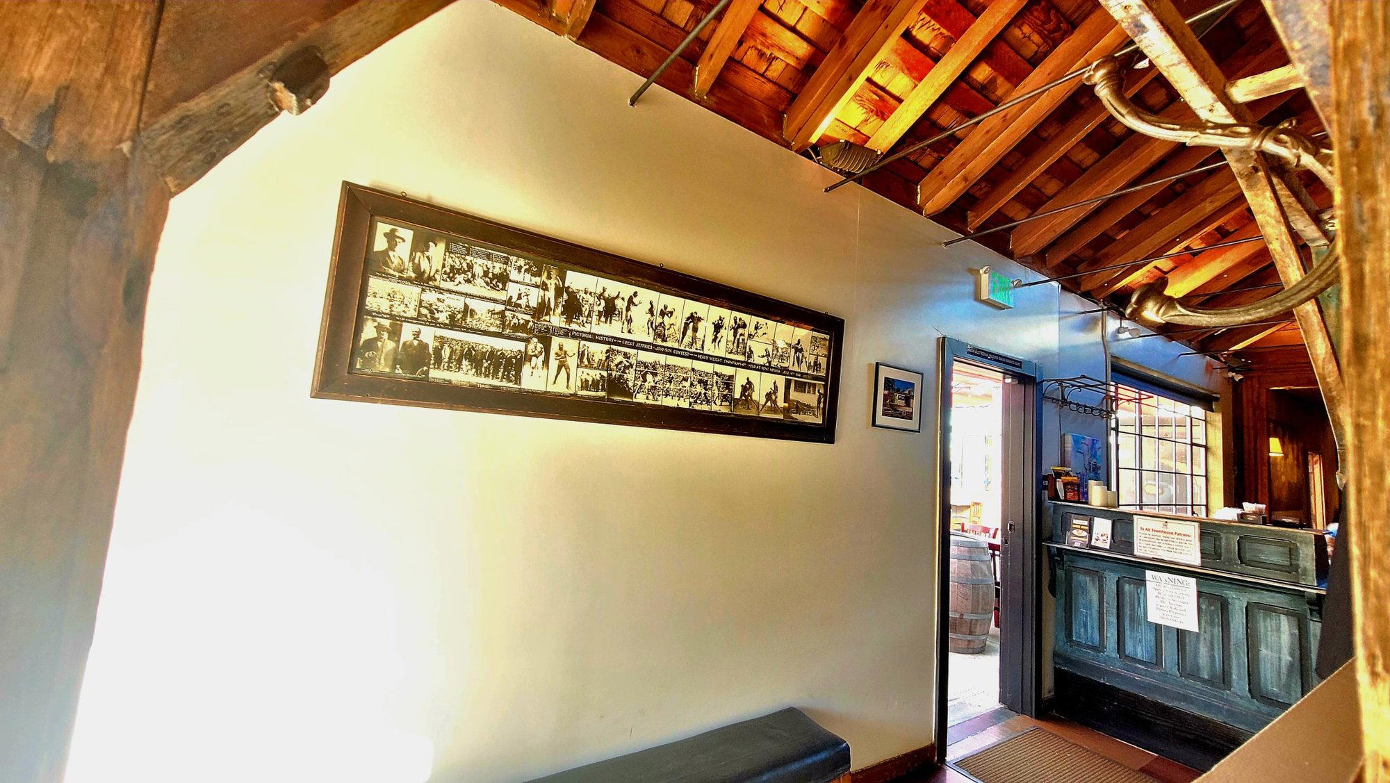 Townhouse restaurant in Emeryville, United States
