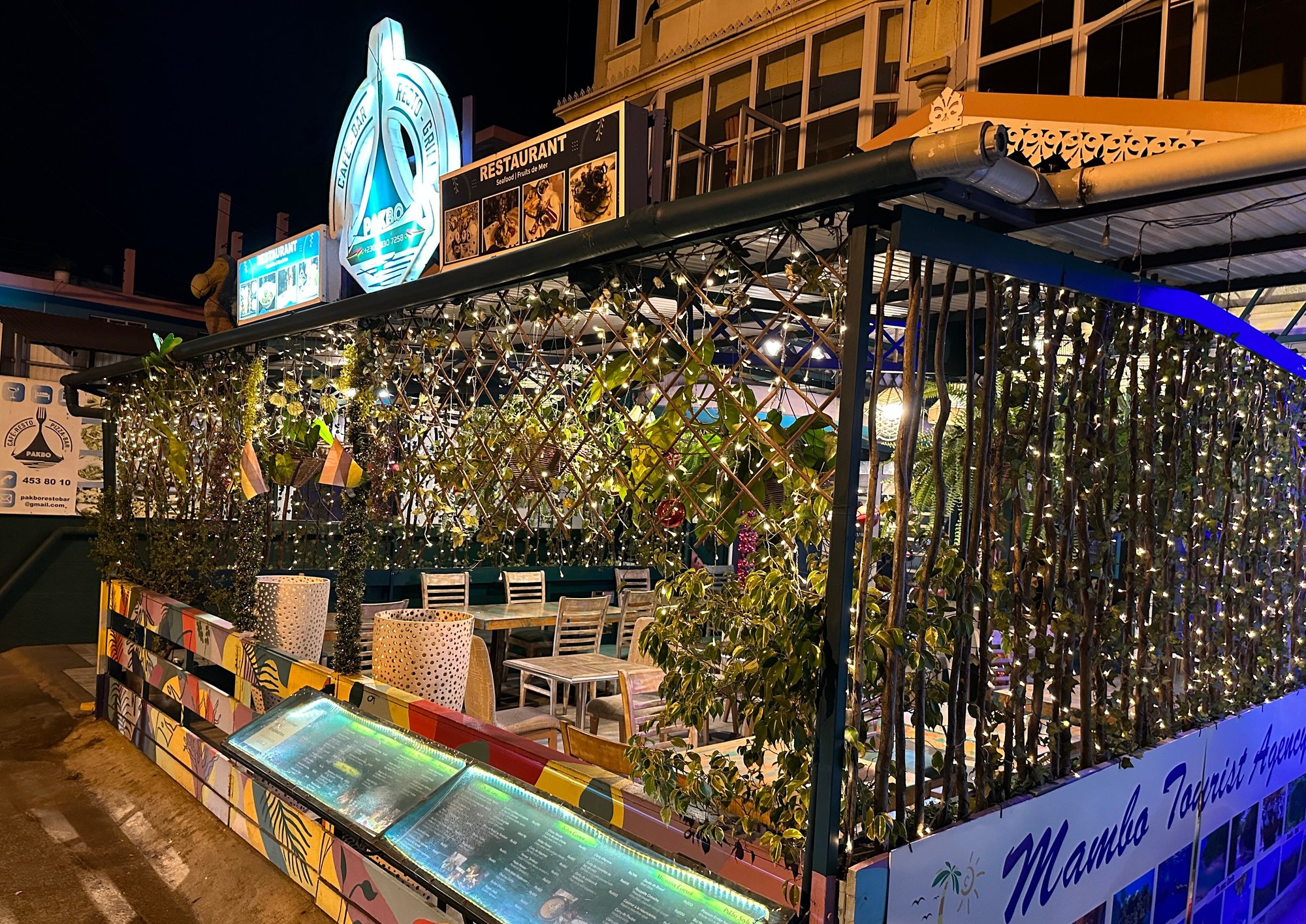 Restaurant (unnamed)