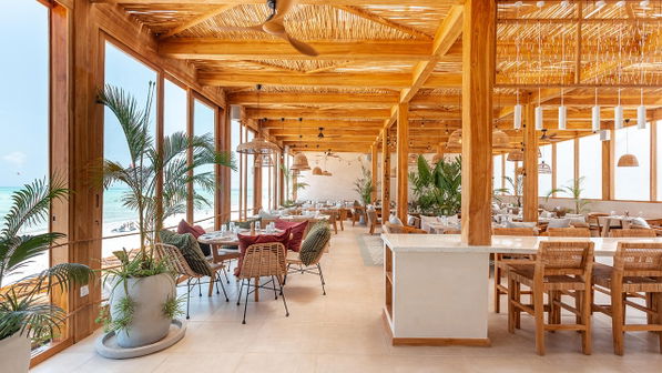 Beach Restaurant & Bar