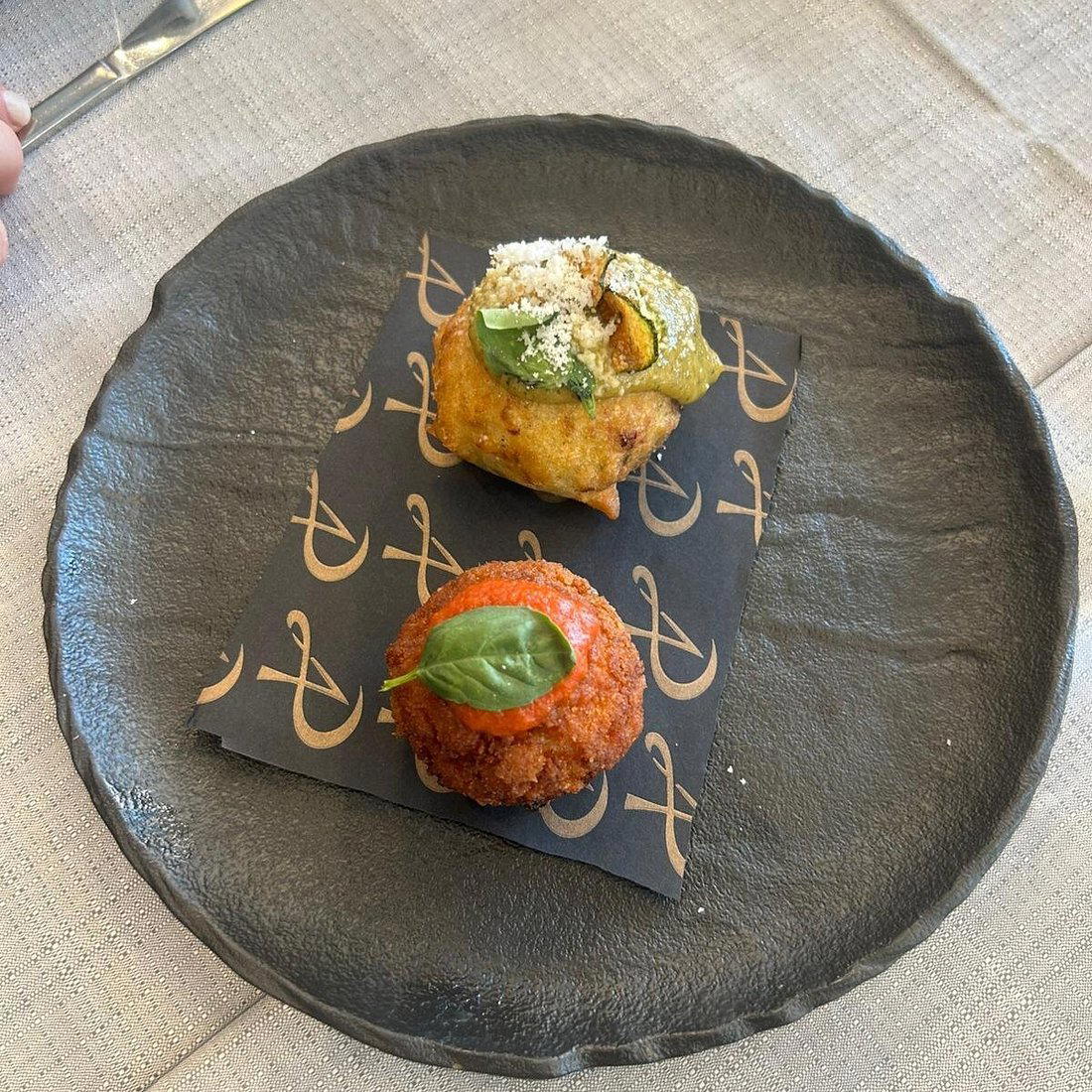 Angelo Pezzella – Pizzeria con Cucina, Rome, Italy