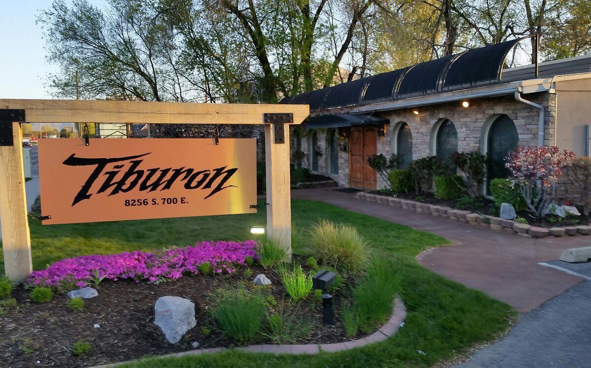 Tiburon restaurant in Sandy, United States