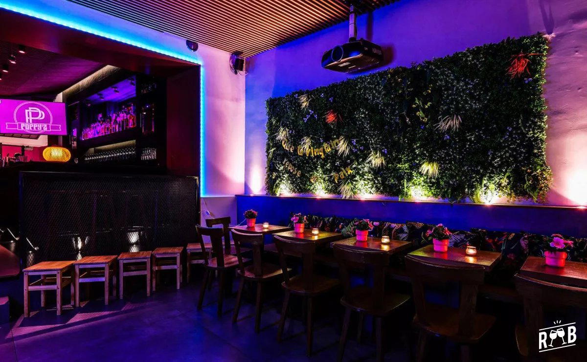 Poppy'z restaurant in Paris, France