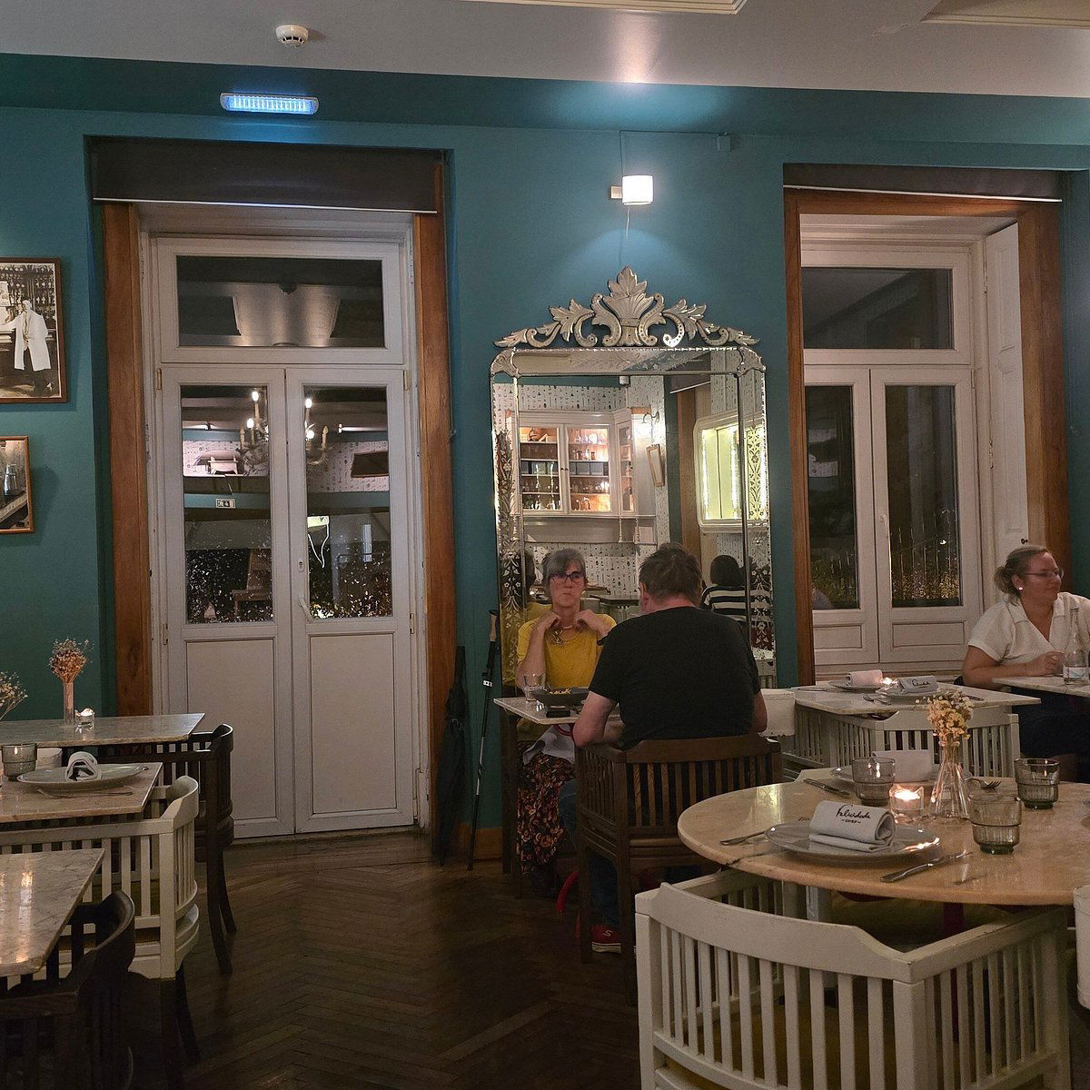 Pharmacia, Restaurant in Lisbon