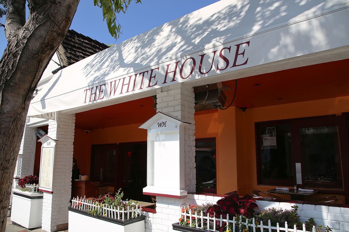White House Restaurant, Restaurant in Laguna Beach