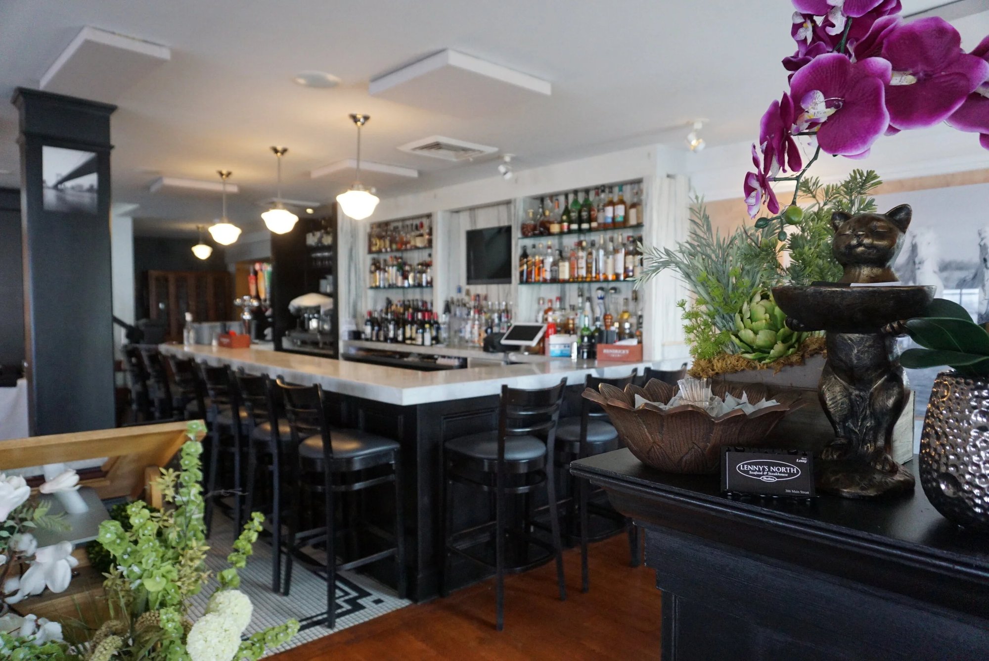 Lenny's North Seafood & Steak