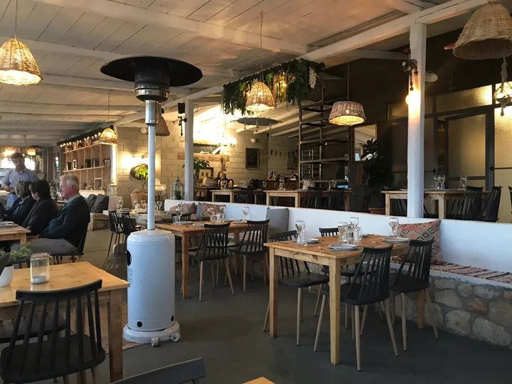 Athenolia, Restaurant in Kyparissia